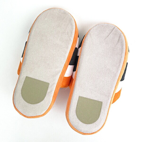 クレヨンしんちゃん しんちゃんとシロ おふとんスリッパ 日用品