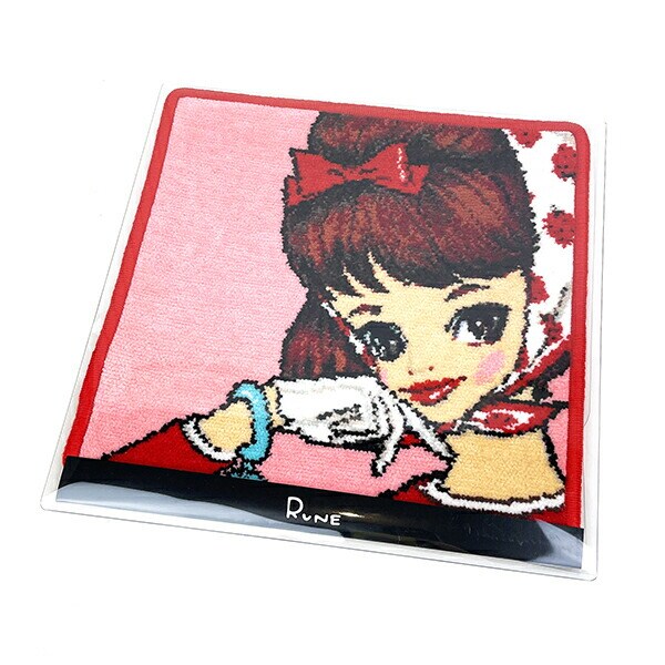 内藤ルネ タオルハンカチ いちごスカーフの少女 ピンク シェニール織り