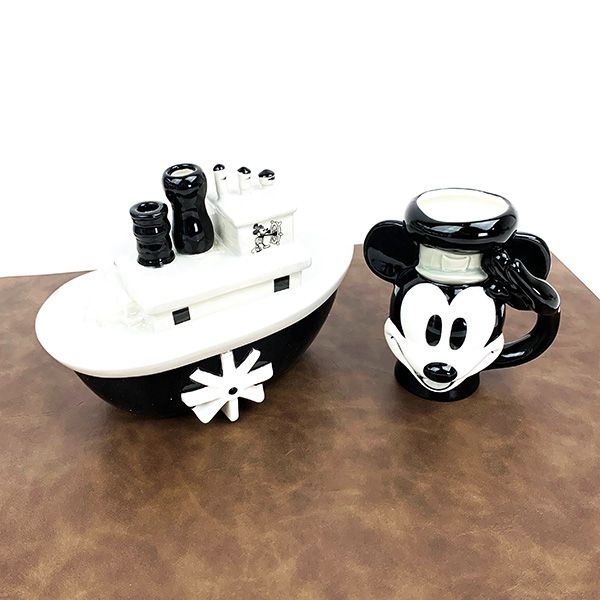 ディズニー100周年 ミッキー 蒸気船ウィリー3Dマグ STEAMBOAT WILLIE Disney コップ