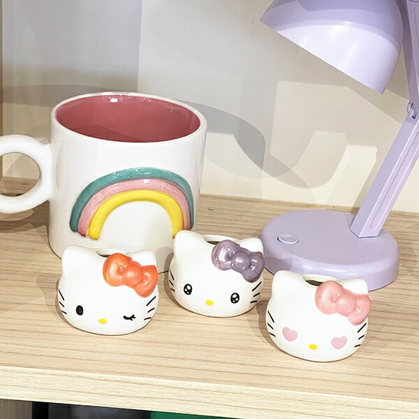 サンリオ  50th ANNIVERSARY ハローキティ ペンスタンド (ウィンク) 文具 Sanrio