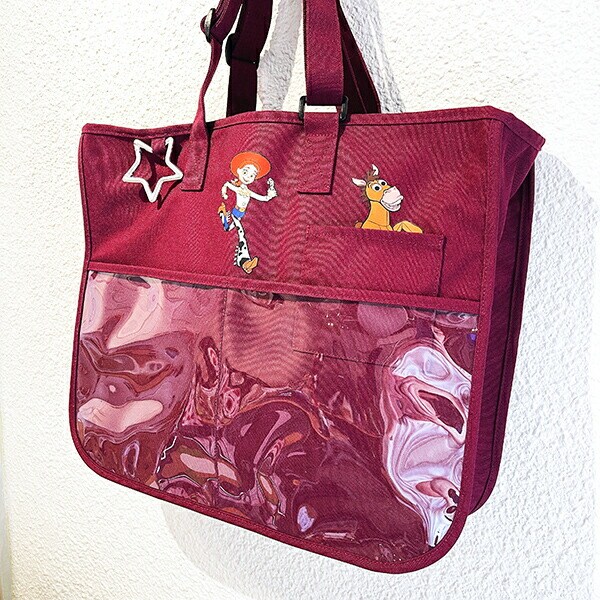 ディズニー トイストーリー マルチポケットトートバッグ(ワインレッド) ACCOMMODE アコモデ Disney