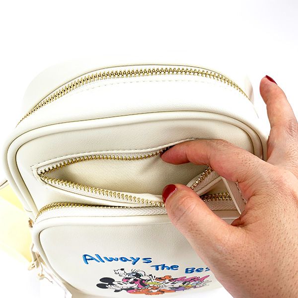 ディズニー ベストショットショルダーバッグ Disney ホワイト