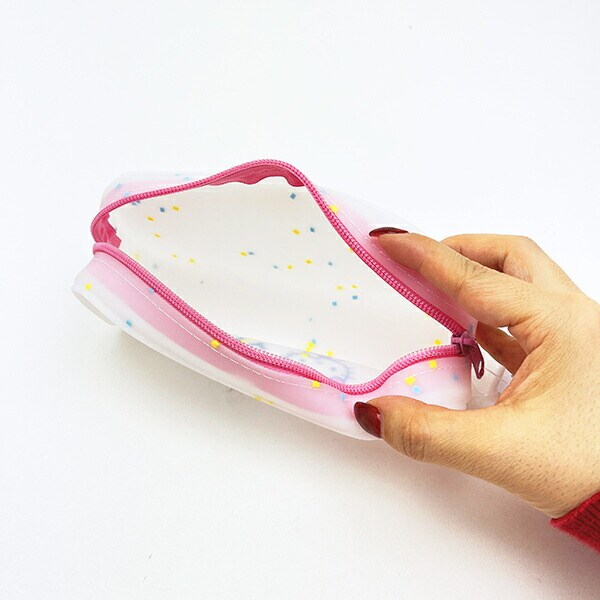 サンリオ ハローキティ シリコンスクエアポーチ Sanrio