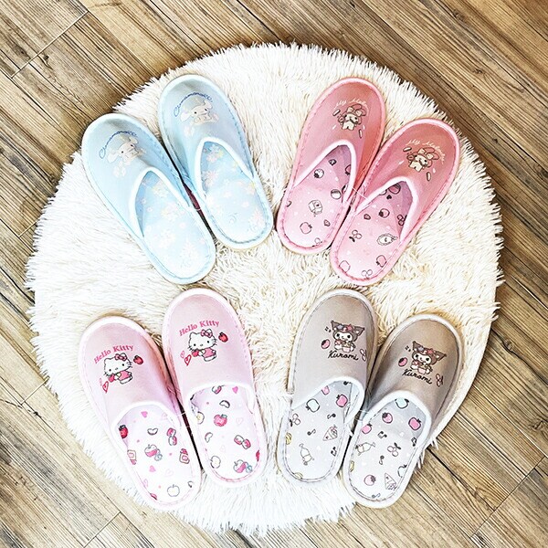 サンリオ クロミ ポップスイート スリッパ 約22cm～24cm対応 ルームシューズ グレー