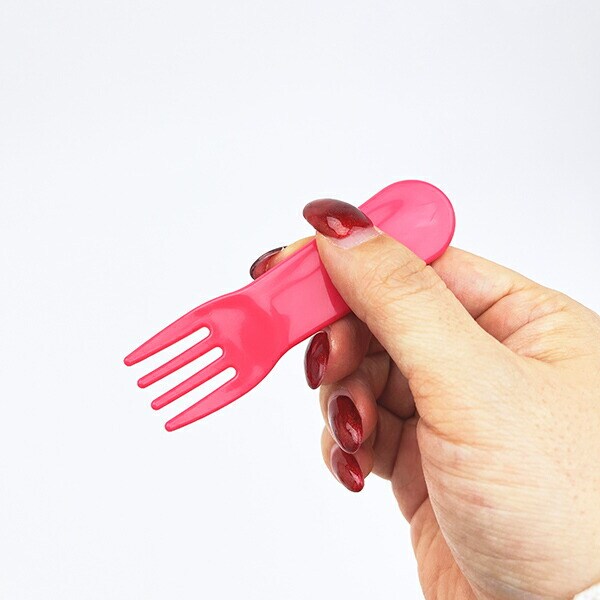 サンリオ ハローキティ 丸型ランチボックス2段（フォーク付き） お弁当箱 日本製 Sanrio