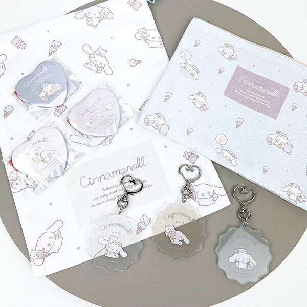 サンリオ のんびり シナモロールフラットポーチ(ブルー) Sanrio 日本製