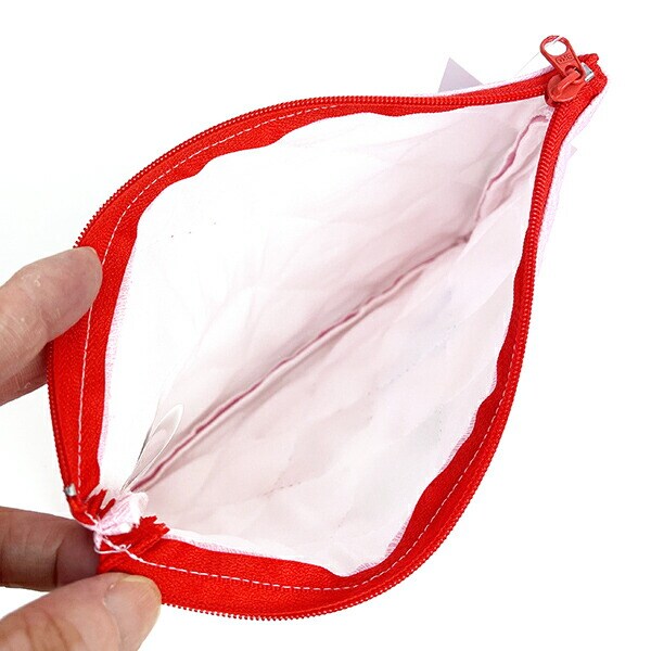 サンリオ ハローキティ 50th Anniversary  キルティングポーチ クルマ 日本製