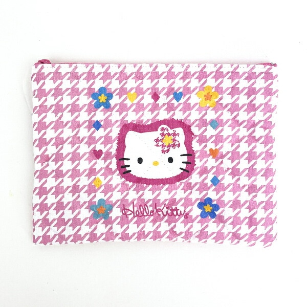 サンリオ ハローキティ キルティングポーチ（カオハナ） 50th Anniversary