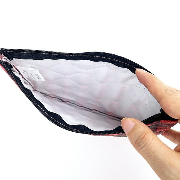 サンリオ ハローキティ キルティングポーチ（チェック） 50th Anniversary