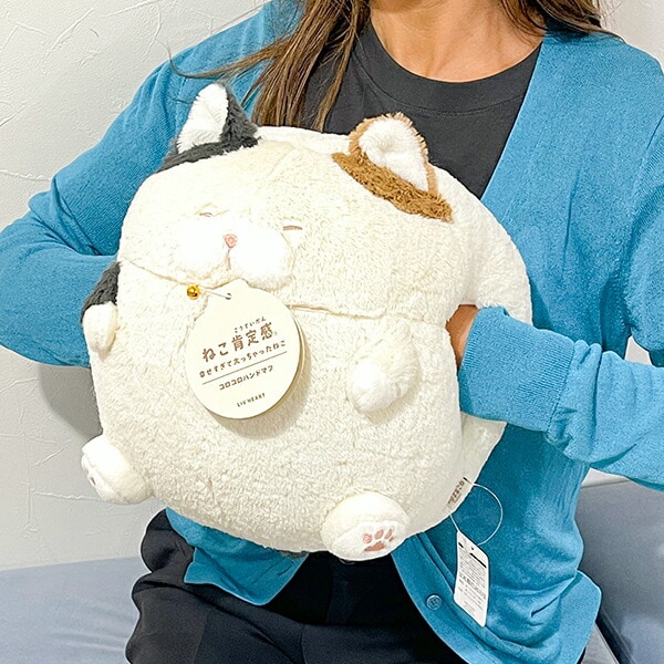 ねこ肯定感 みけねこのさんま コロコロハンドマフ ぬいぐるみ