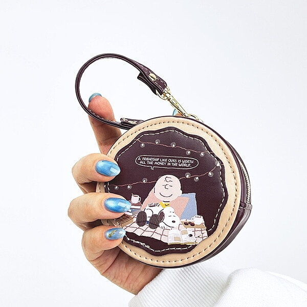 スヌーピー ラウンドマカロンポーチ チョチョコレート SNOOPY