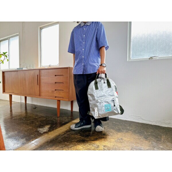 スヌーピー  2WAY ポリエチレン トートバッグ リュック セオルー 防水性 レジャー チェック SNOOPY