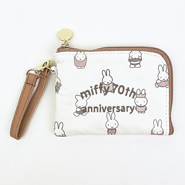 ミッフィー miffy 70th デイリーポーチ 70周年ヒストリー 定期入れ パスケース 定期入れ