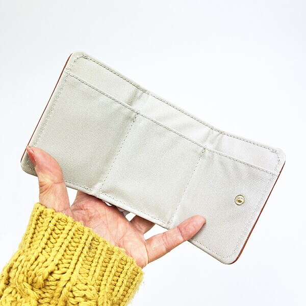 ミッフィー miffy 三つ折り財布 リンゴ