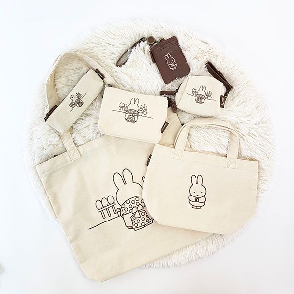 ミッフィー ｍiffy アリスおばさん 後ろ姿 トートバッグ    新学期