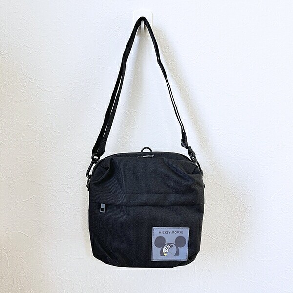 ディズニー ミッキー ショルダーバッグ  (ブラック) Disney