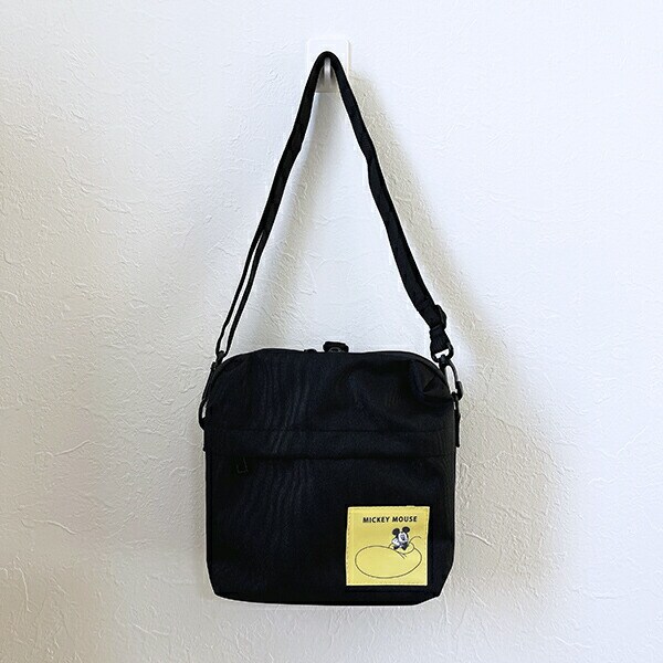 ディズニー ミッキー ショルダーバッグ  (イエロー) Disney