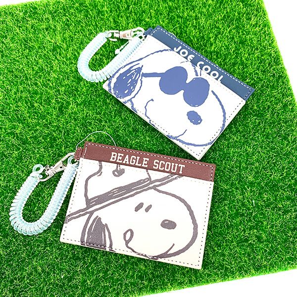 スヌーピー シングルパスケース フェイスアップ ビーグル・スカウト ブラウン