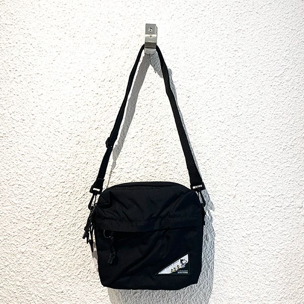 スヌーピー スクエアショルダービーグルスカウト RE-PET ベージュ バッグ