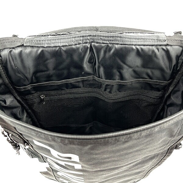 SNOOPY スヌーピー RE-PET ボックスリュック ブラック ロゴ 旅行 修学旅行 スクール バッグ