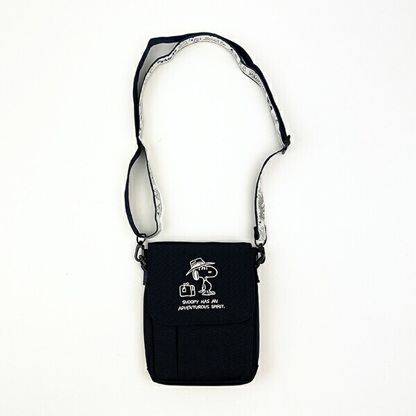 スヌーピー 撥水パスポートショルダーバッグ トラベル用品 SNOOPY