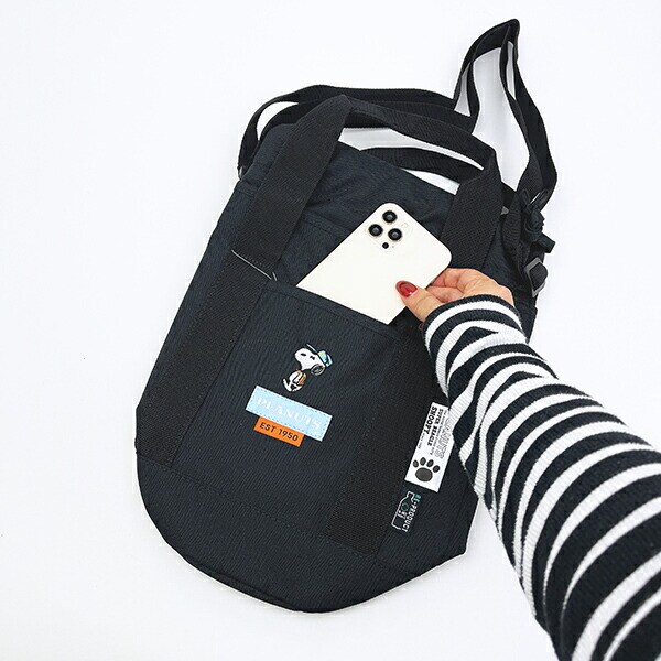 スヌーピー ドラムショルダーバッグ ブラック RE-PET SNOOPY