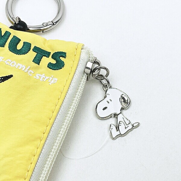 スヌーピー ALL刺繍パスポーチ イエロー 定期入れ SNOOPY