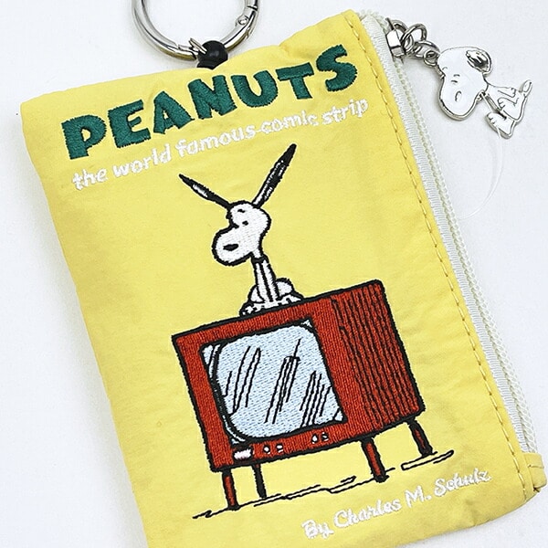 スヌーピー ALL刺繍パスポーチ イエロー 定期入れ SNOOPY