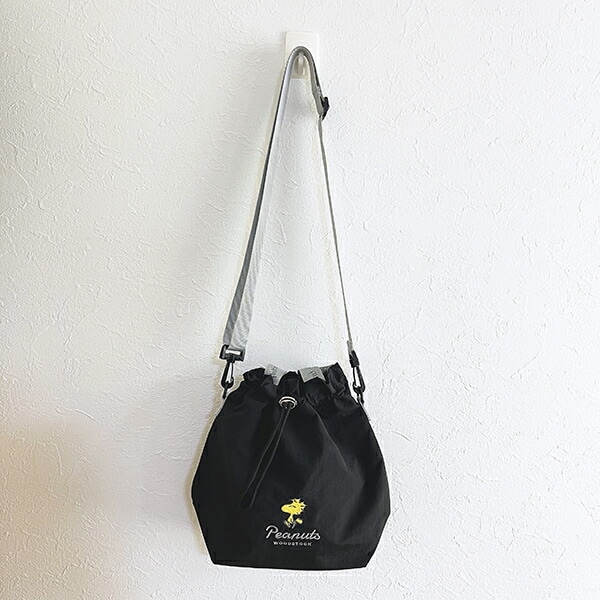 スヌーピー ウッドストック 巾着ショルダーバッグ ブラック SNOOPY