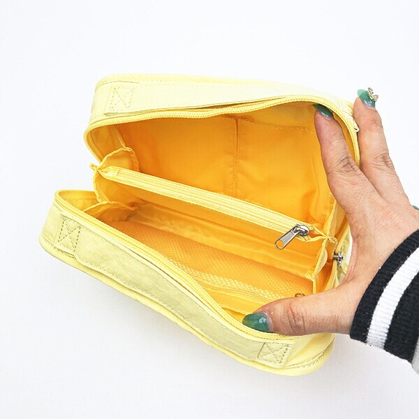 スヌーピー 仕切りポーチ (イエロー) コミックトラベルシリーズ SNOOPY