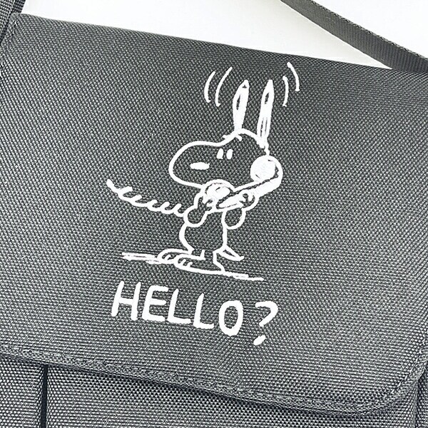 スヌーピー パスポートショルダーバッグ (ブラック) トラベル SNOOPY