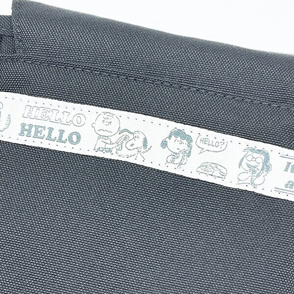 スヌーピー パスポートショルダーバッグ (ブラック) トラベル SNOOPY