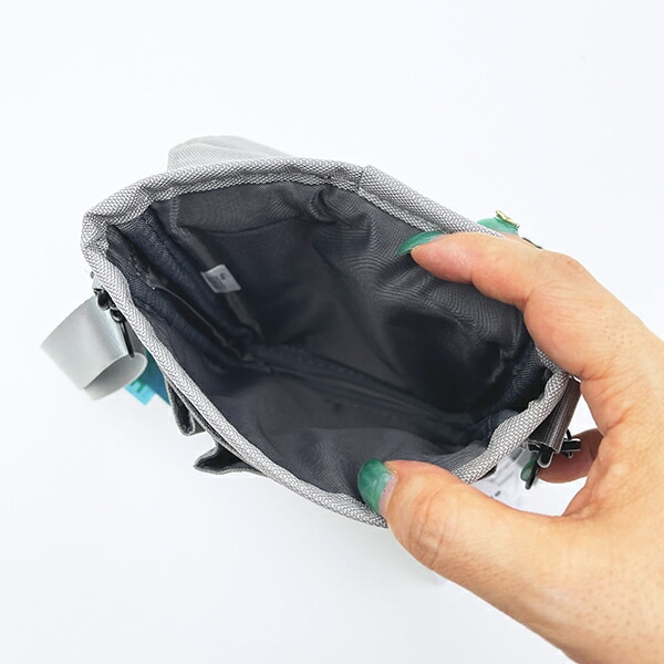 スヌーピー パスポートショルダーバッグ (ライトグレー) トラベル SNOOPY