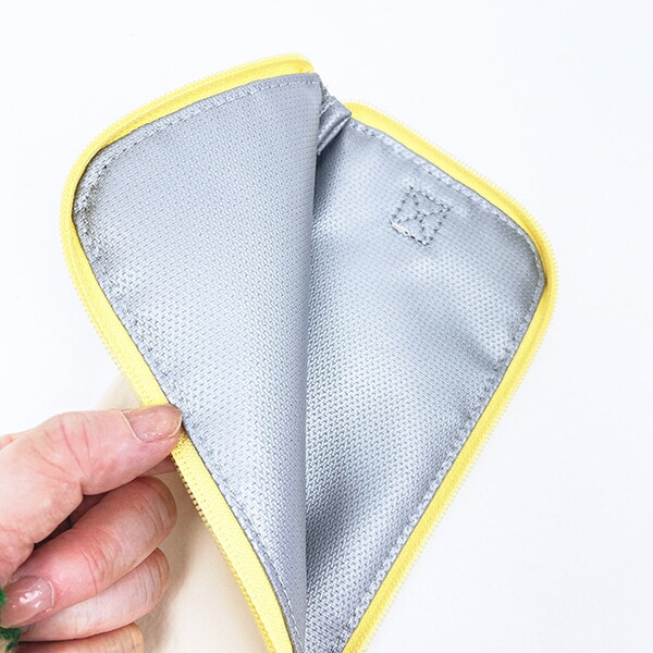 スヌーピー 耐熱トラベルポーチ (S) アイボリー 旅行 SNOOPY