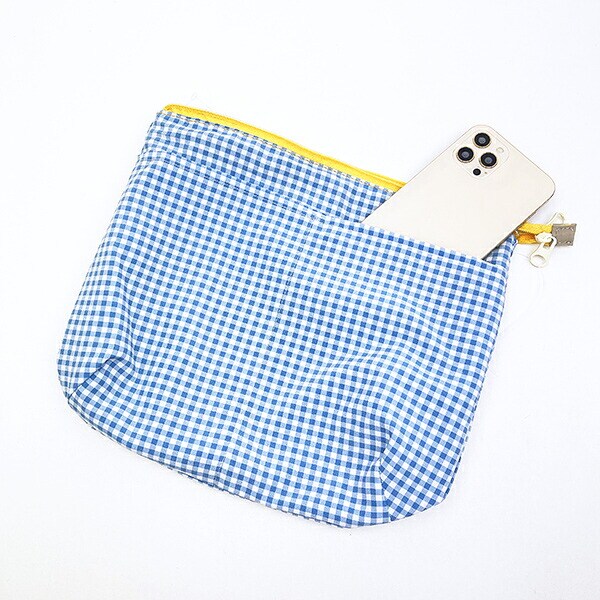 スヌーピー チェックリバーシブルポーチ ベージュ SNOOPY