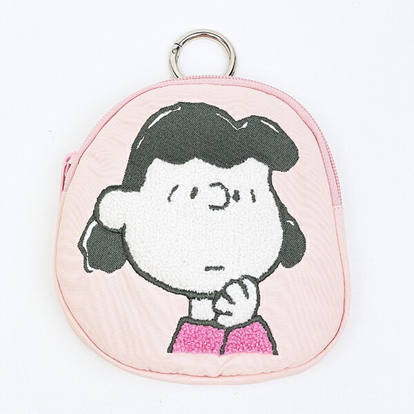 スヌーピー ルーシー ダイカット刺繍パスポーチ SNOOPY