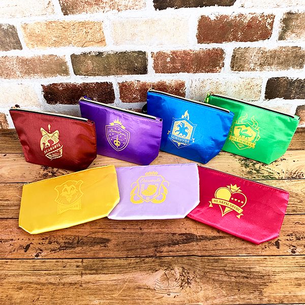 ツイステッドワンダーランド サバナクロー サテンポーチ ポーチ マルチポーチ グッズ(mcd)