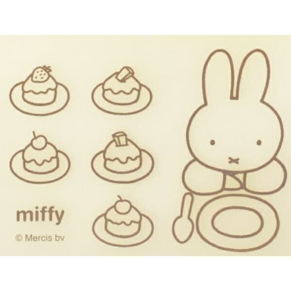 ミッフィー miffy シリコンフラットミニポーチ FLAPPO (ケーキ) アイポリー パスケース