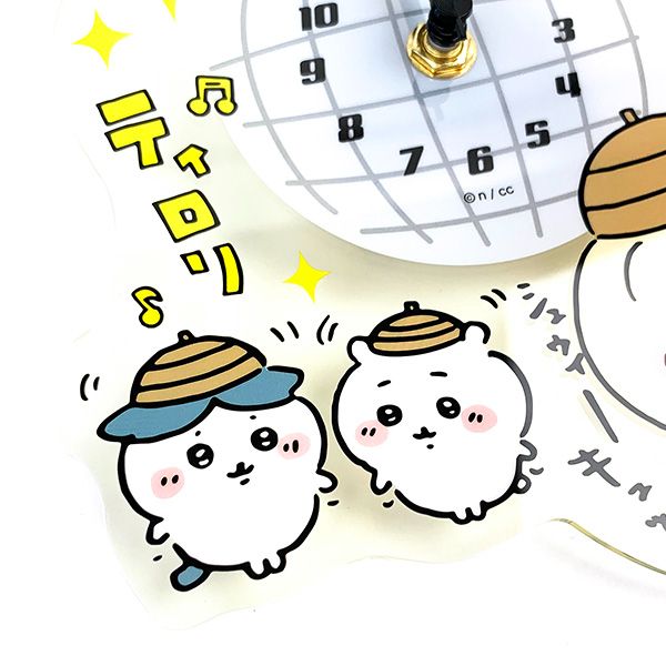 ちいかわ アクリル時計(あったんだ…こういう世界…) なんかちいさくてかわいい 壁掛け時計