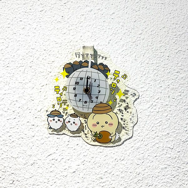 ちいかわ アクリル時計(あったんだ…こういう世界…) なんかちいさくてかわいい 壁掛け時計