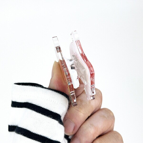 クレヨンしんちゃん アクリルクリップ シロ&しんちゃん 文具 日本製