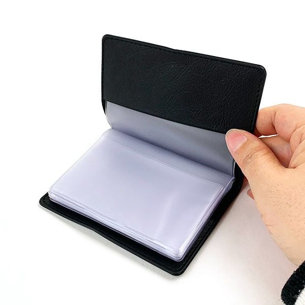 スヌーピー PEANUTS カードファイル　EEK！　スヌーピー カードケース ブラック 　 　