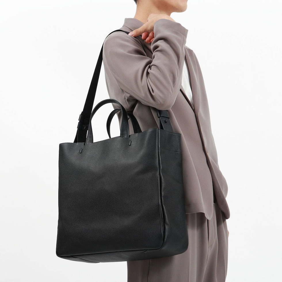 バッグ FARO Urban Leather Urban Square Tote 2 FARO Urban Leather Urban Square Tote 2 - バッグ新 モデル