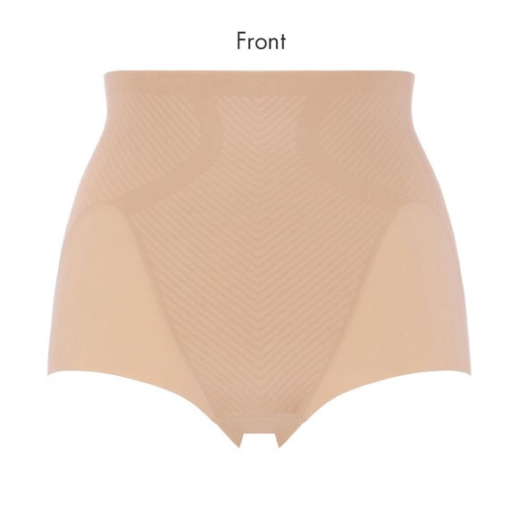 トリンプ TR639 秘めわざ スムースタイプ ショートガードル 補正下着 64-76 Triumph