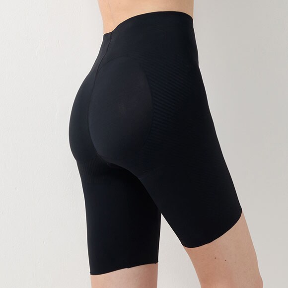 トリンプ TR639 秘めわざ スムースタイプ ロングガードル 補正下着 64-76 Triumph