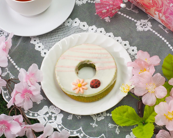 MIYABI'Sバウムクーヘンてんとう虫(抹茶)