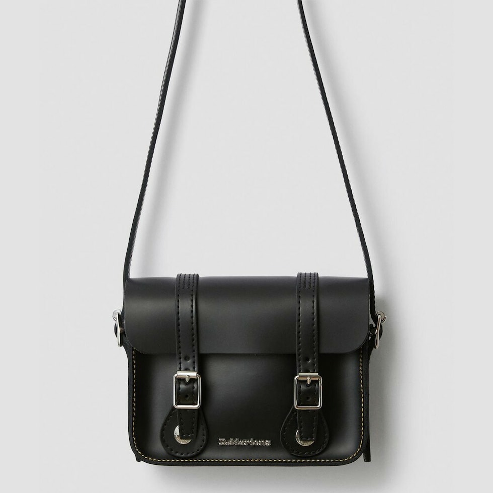 dショッピング |ドクターマーチン 国内正規販売店 ショルダーバック