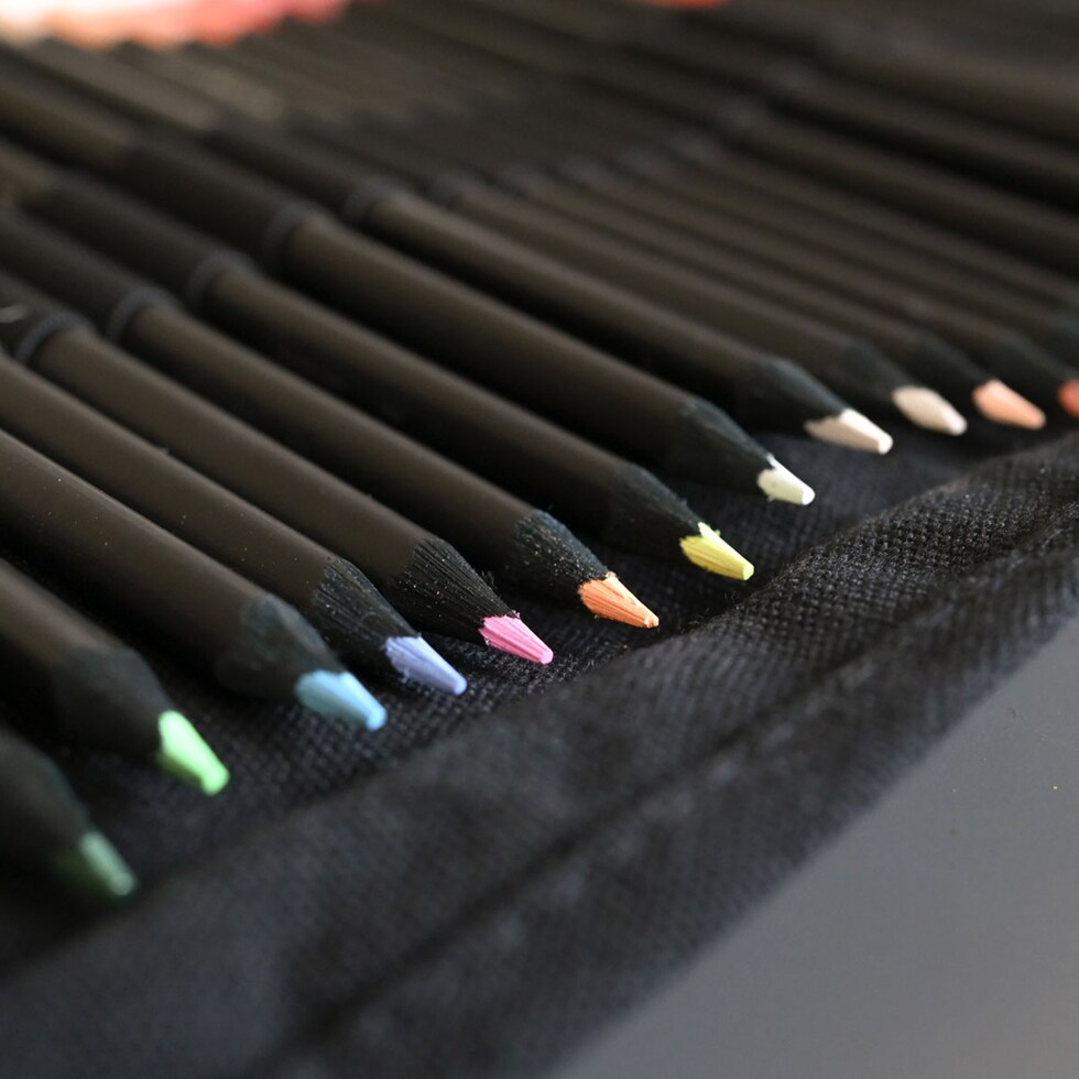 ファーバーカステル ブラックエディション 72色ペンシルロール (116418)