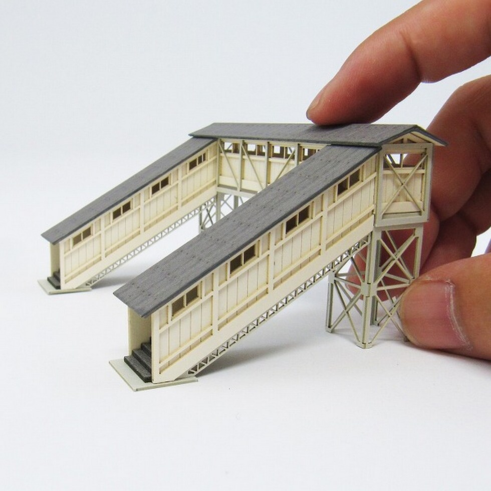 さんけい みにちゅあーと・プチ S=1/220 跨線橋 (MP01-100)