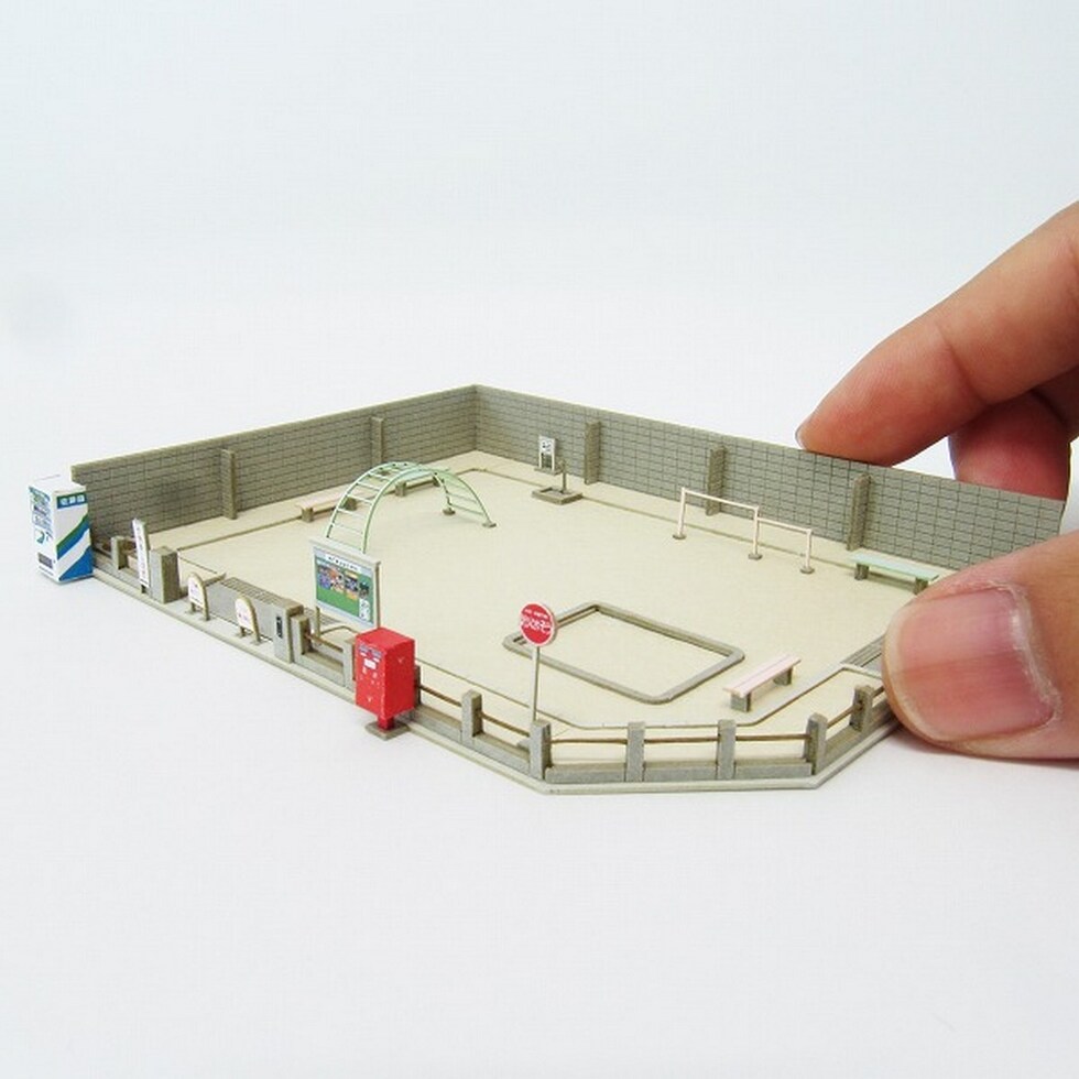 さんけい なつかしのジオラマ S=1/150 小さな公園 (MP03-80)